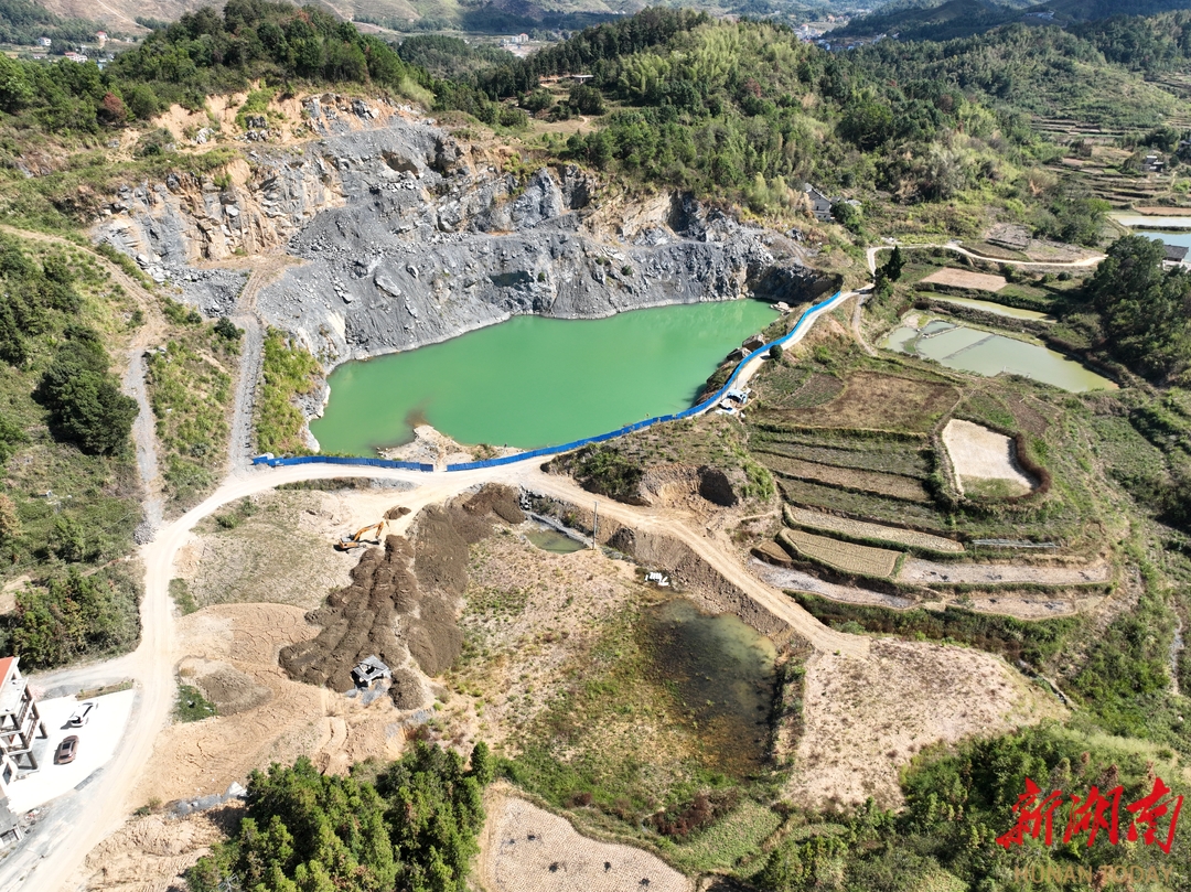 修复矿山生态 重塑山水底色 新化县让废弃矿山变“青山”“金山”