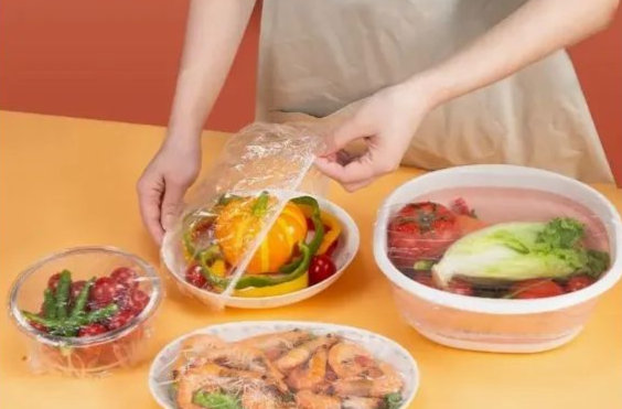 “一次性浴帽”来罩菜，这种保鲜膜真的能用吗？