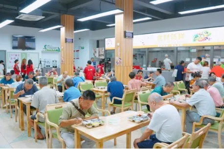 小物載大愛 公益福彩暖人心