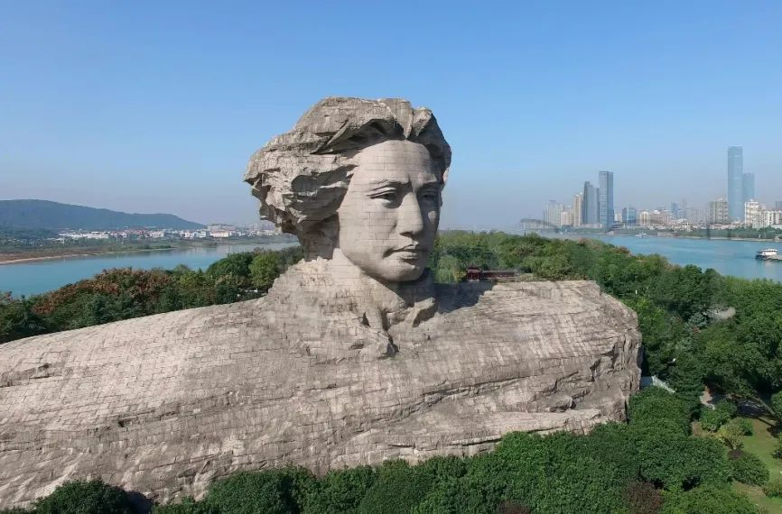 用湘籍革命家的群體精神立德樹人