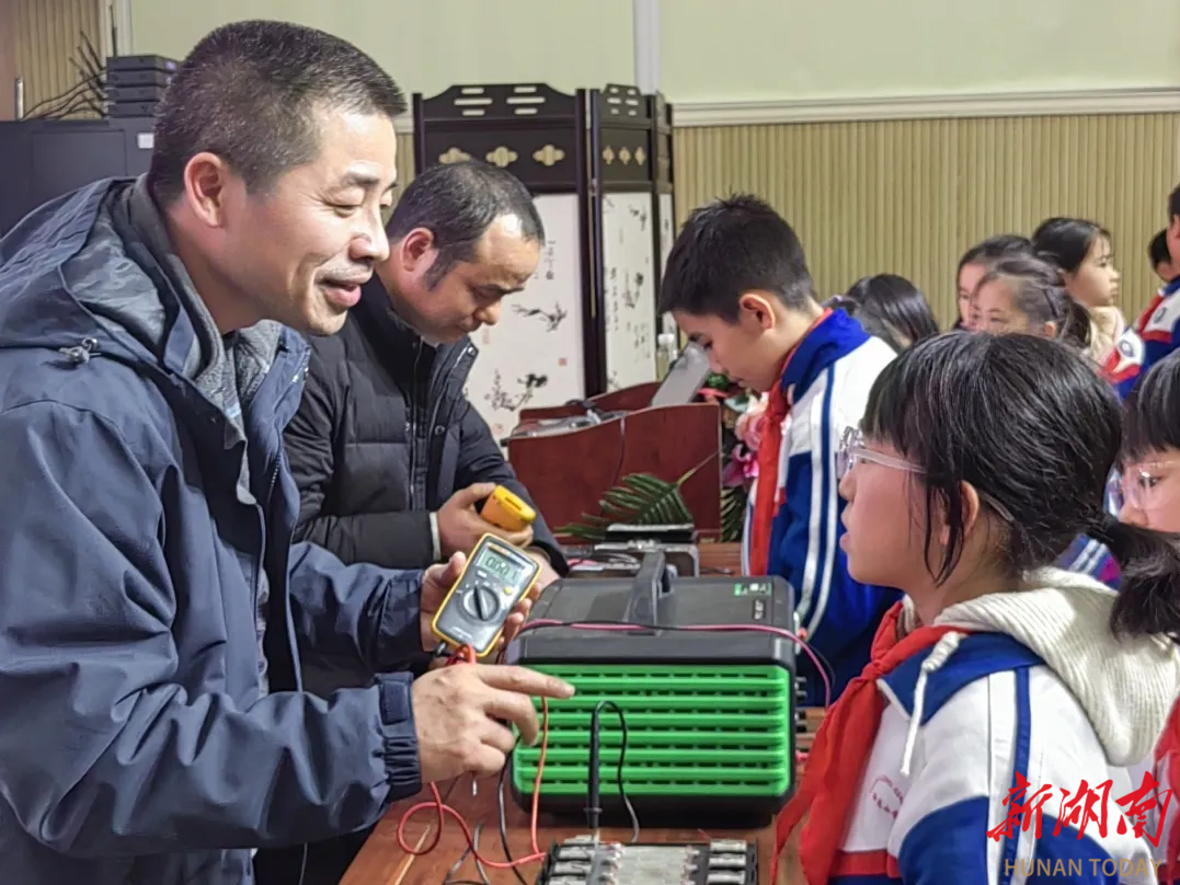 长沙市湘龙小学开展科普活动