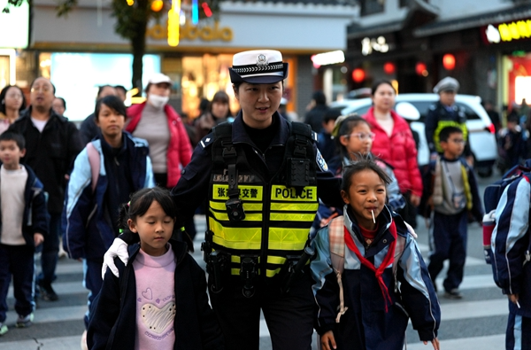 以平安法治之窗展现“武陵源之治”，“平安武陵源”品牌越叫越响！