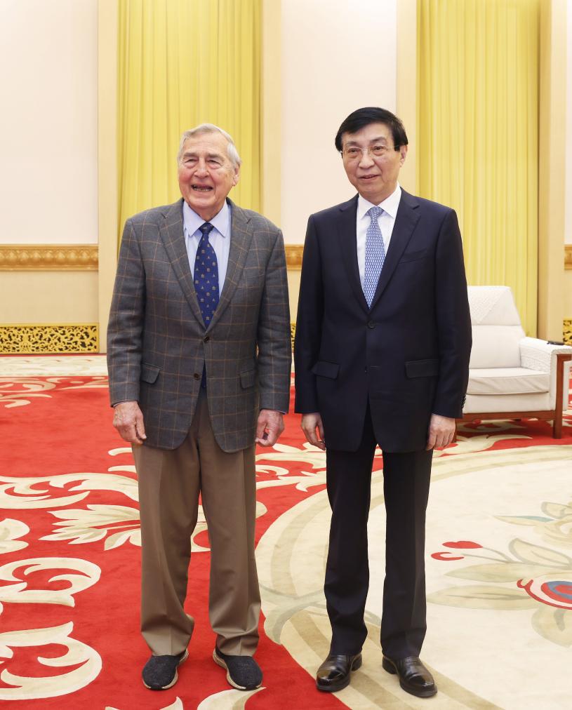 China's top political advisor meets with Harvard professor