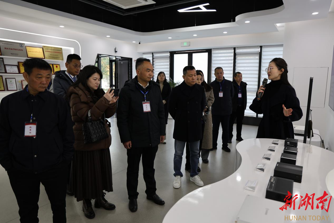 长沙岳麓街道：调研聚焦发展共绘蓝图