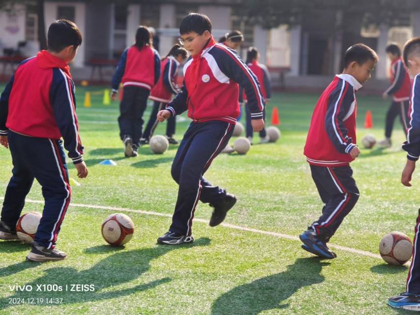 南县第三完全小学：承办益阳市中小学体育课教学评优活动