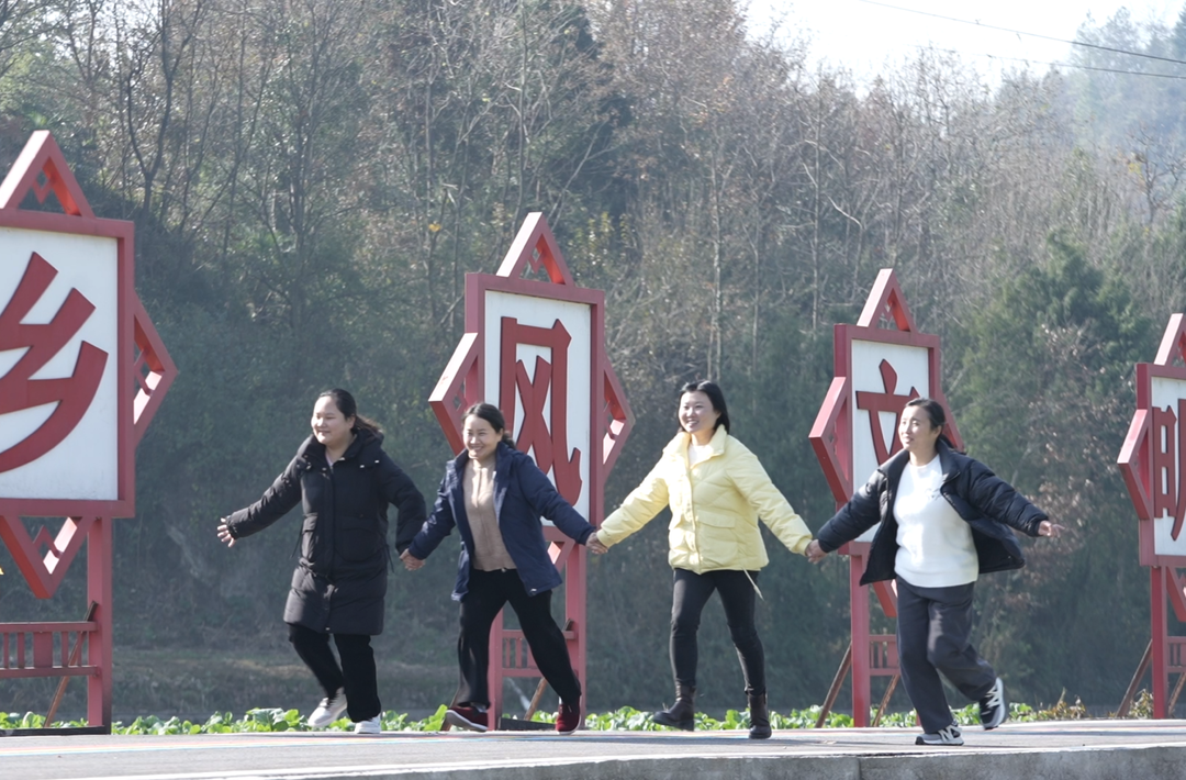 《青春桑植，请回答》视频特辑③丨陈曳媛：田野，与梦想