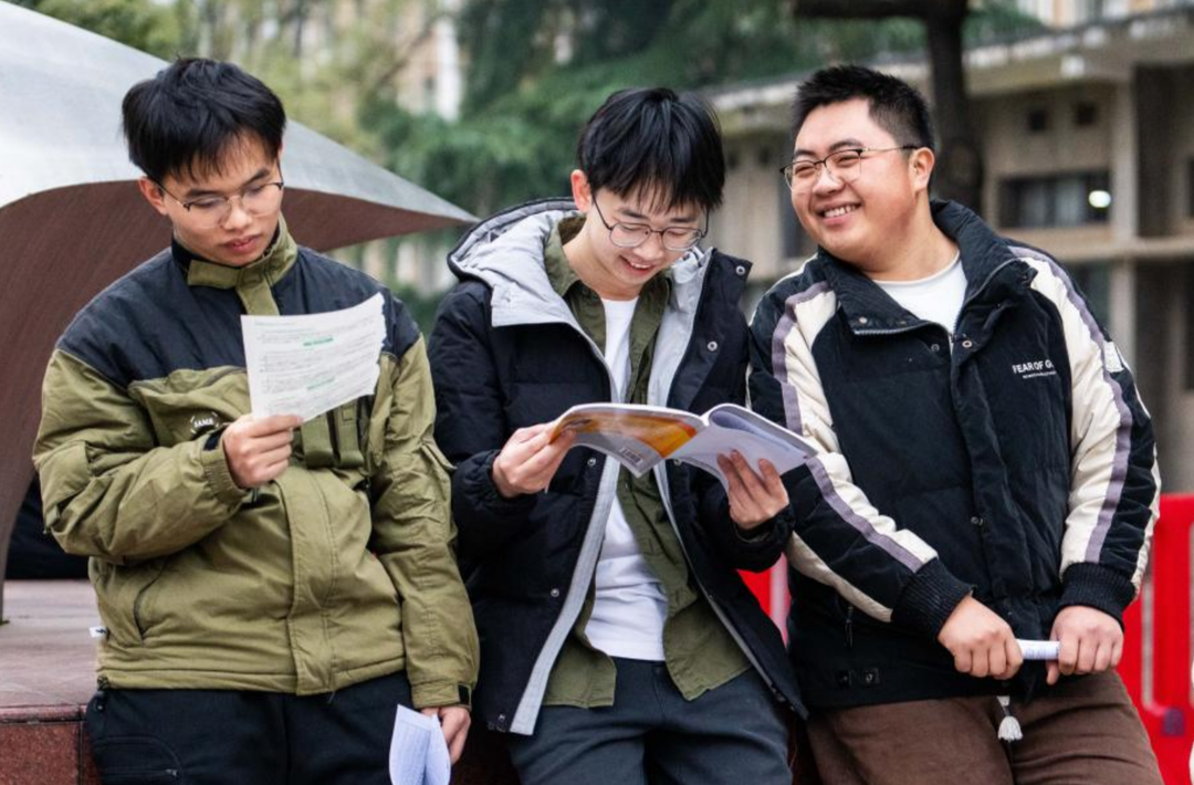 China's 2025 Postgraduate Entrance Exam Kicks off