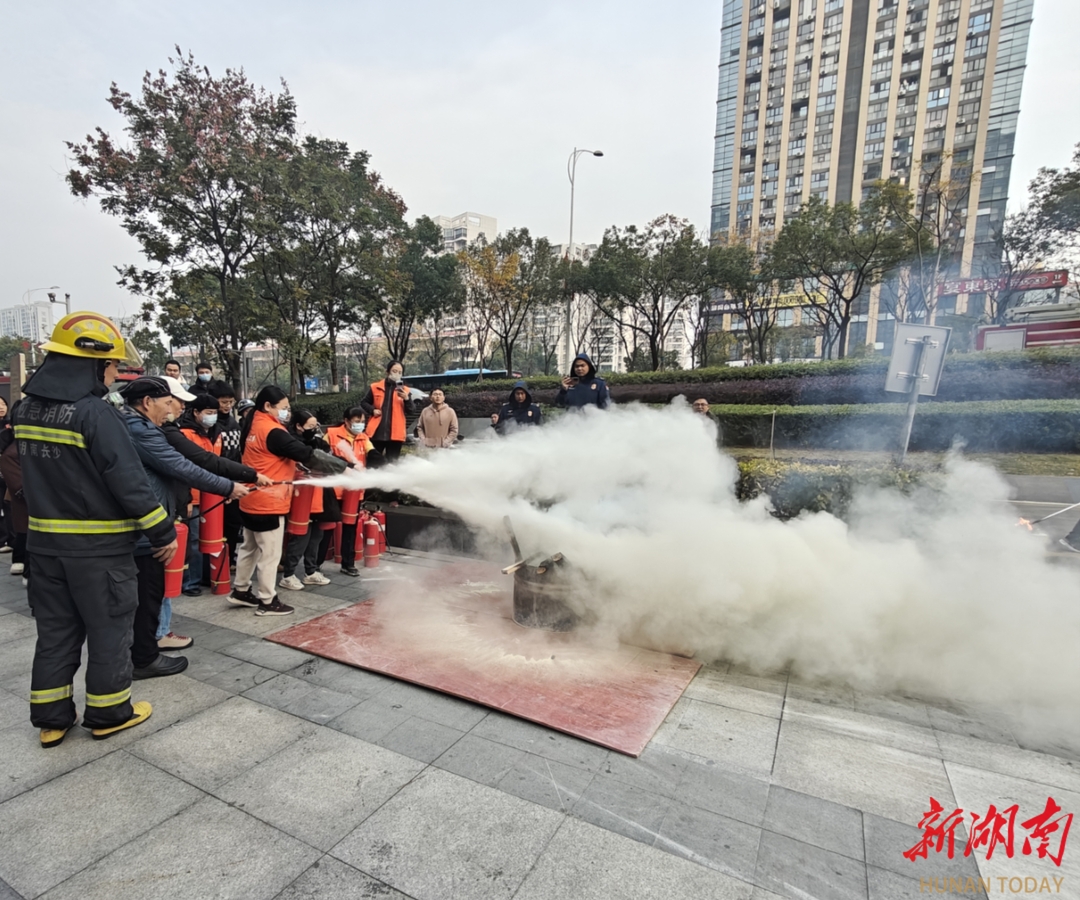 长沙美林景园社区：开展冬季消防演练 筑牢社区安全防线