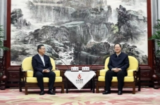 省政府與中國中鐵舉行工作會(huì)談 毛偉明陳文健出席
