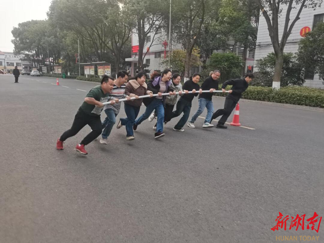 安乡五中举行教职工运动会