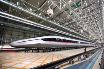 全球最快高铁列车来了 CR450动车组样车发布