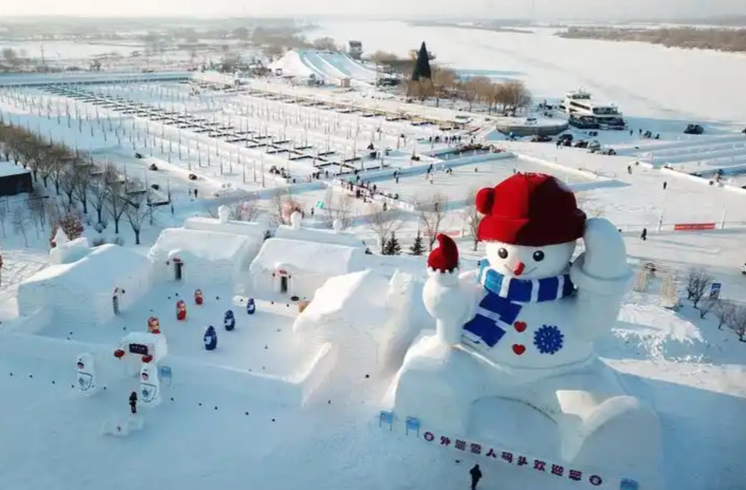 實(shí)探網(wǎng)紅“爾濱”：冰雪旅游爆火，再度開啟“人從眾”模式