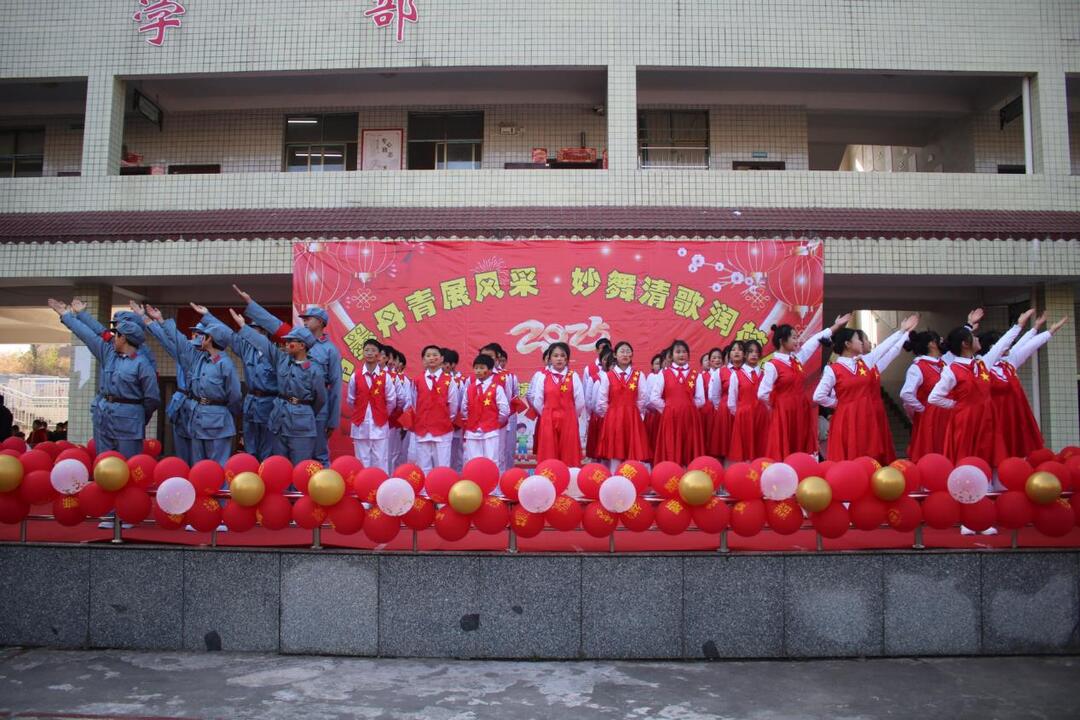 新邵縣寸石鎮(zhèn)武橋中學(xué)：繽紛社團展風(fēng)采 五育并舉結(jié)碩果