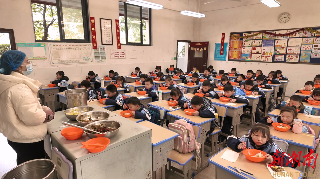 华都小学：食育领航 共筑校园好“食”光