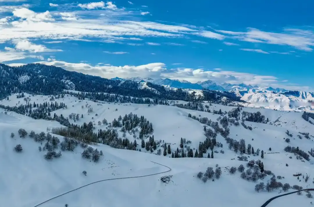 弱冷空气继续影响中东部地区 新疆北部西南部有较强降雪