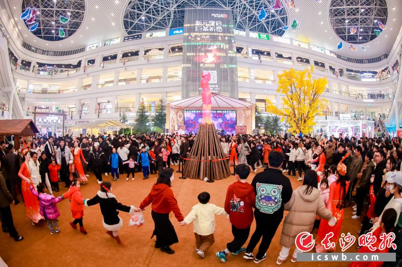 Changsha Receives Over 2.08 Billion Tourist Trips on New Year's Day