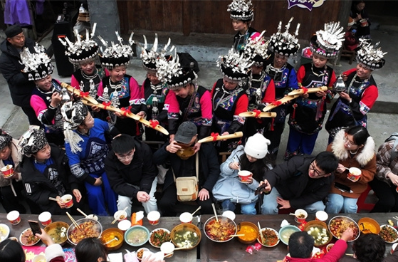 Miao People Perform Songs to Celebrate New Year