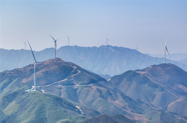 Wind Power Gives Impetus to Green Development