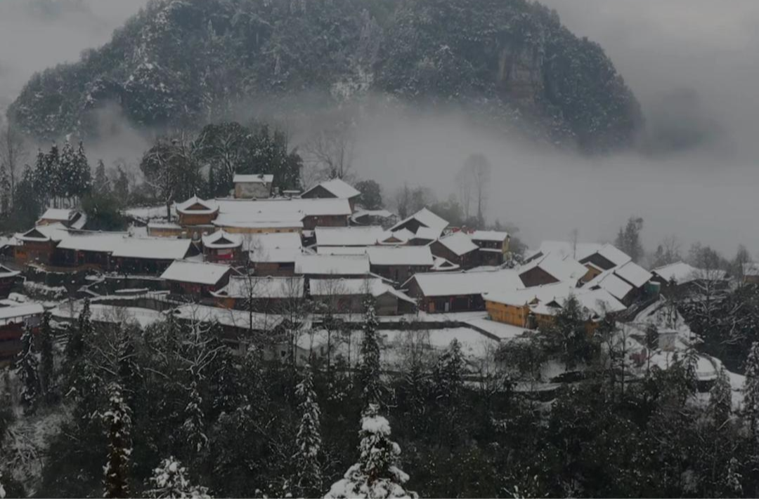 腊八节 湘西十八洞村下雪了