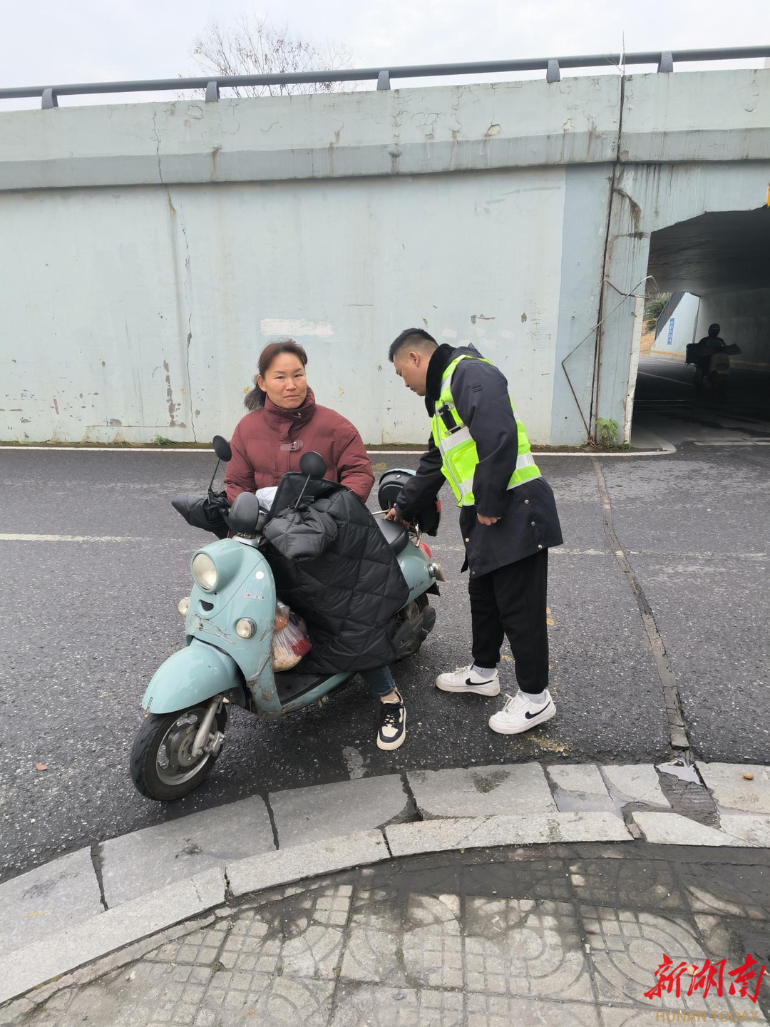湖南湘江新区望城坡街道：交通安全在行动，守护群众安全第一线