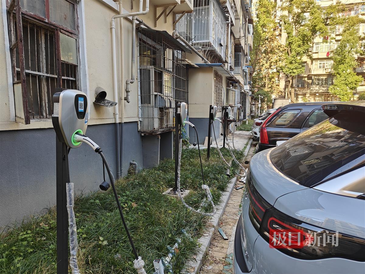 老舊小區(qū)汽車充電難，這“樁”焦慮須化解