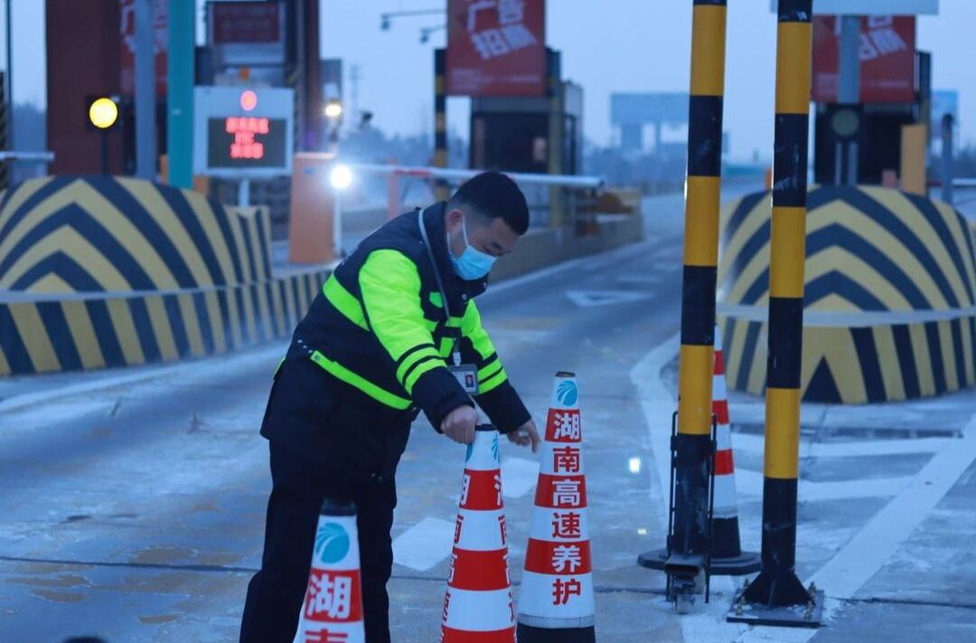 车行路上，一键可查充电桩→