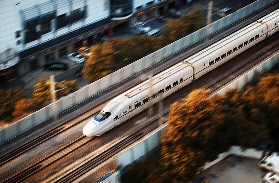 春运首日全国铁路发送旅客1039万人次