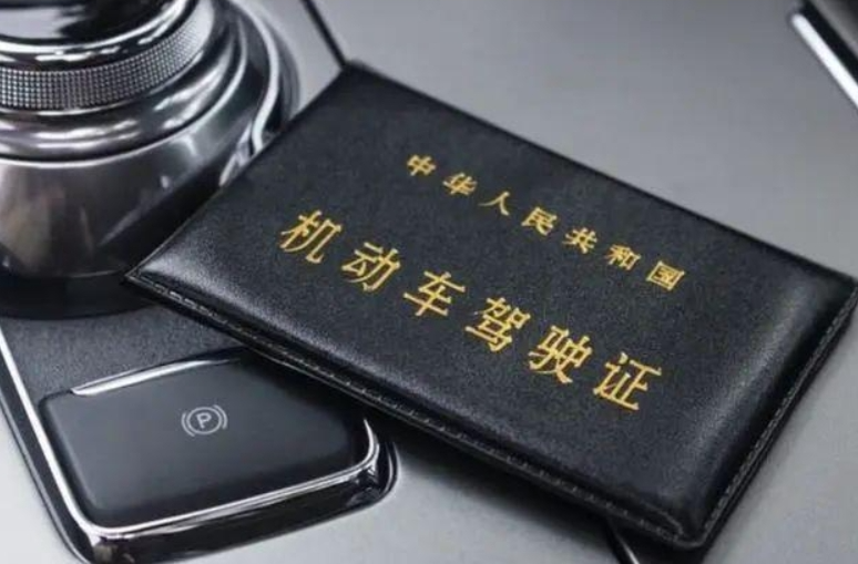 延迟退休后，驾驶资格期限能延长吗？公安部回应