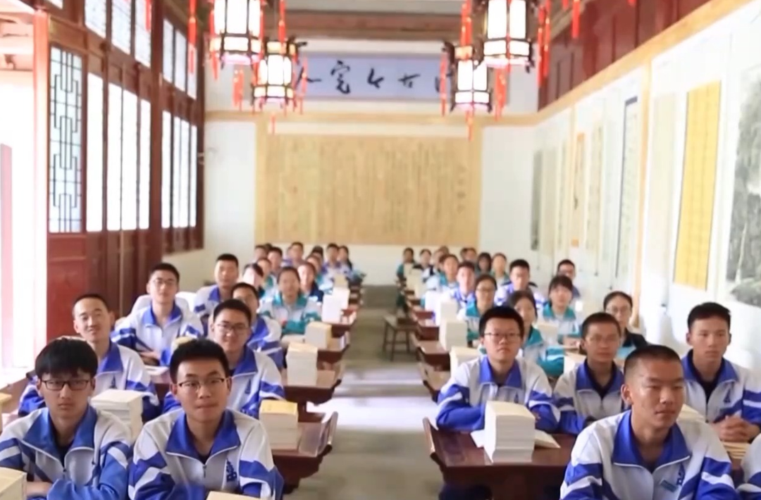 缓解升学焦虑 均衡教育资源 未来十年教育蓝图怎么画？答案来了