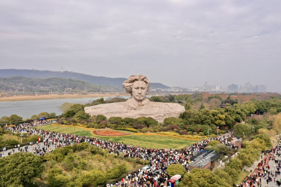 橘子洲景区春节揽客66.18万