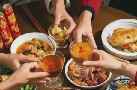 春江水暖|排号半小时还吃不上饭？长沙春节餐饮市场依然“热辣滚烫”