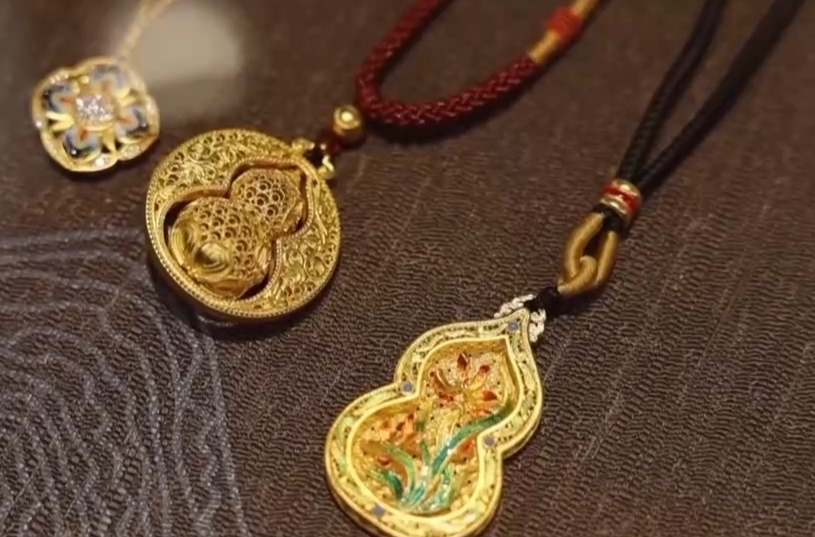 探访节后黄金市场，金价为何屡创新高？