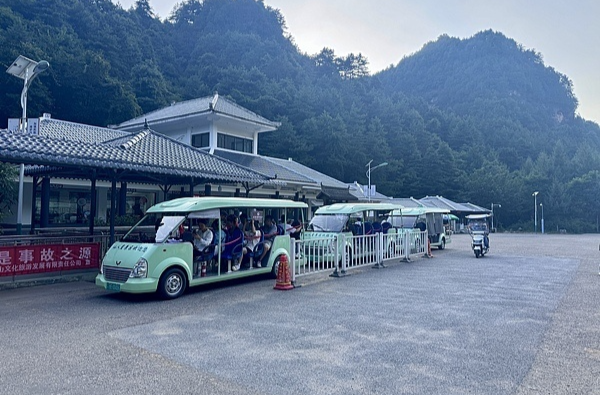 景區(qū)擺渡車，便利還是謀利？游客體驗和景區(qū)收益該如何平衡？