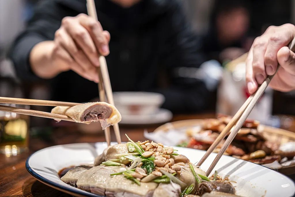 经常吃太饱，危害比你想的大！