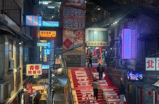 广州文和友闭店退市，长沙门店火爆如初