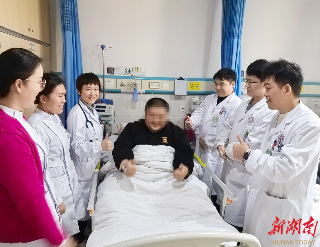 男子3个月体重“狂飙”40斤引发心衰！医生提醒：别用“年轻”赌健康