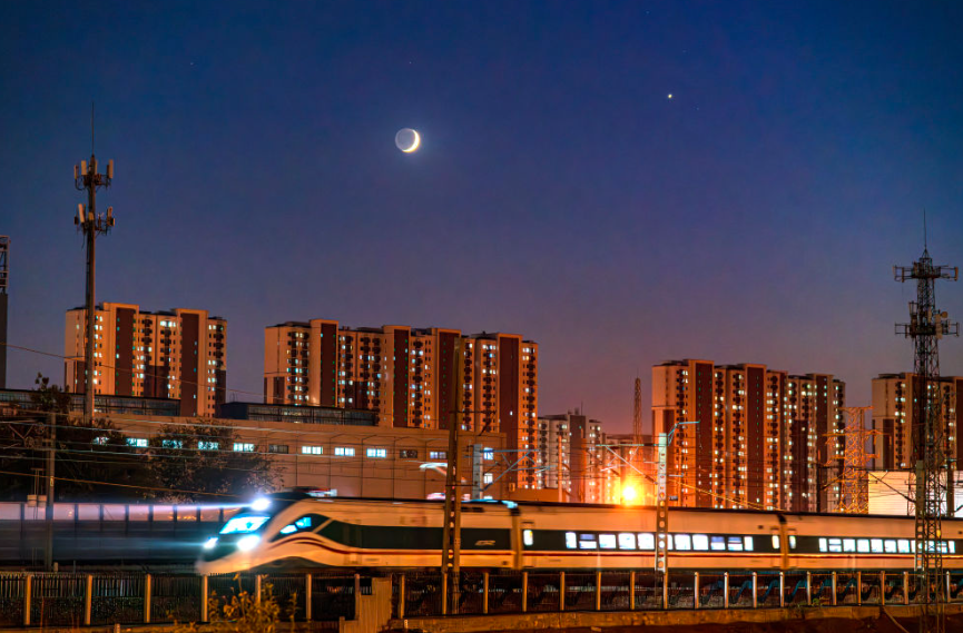 就在今天！这幕高颜值“星月童话”别错过