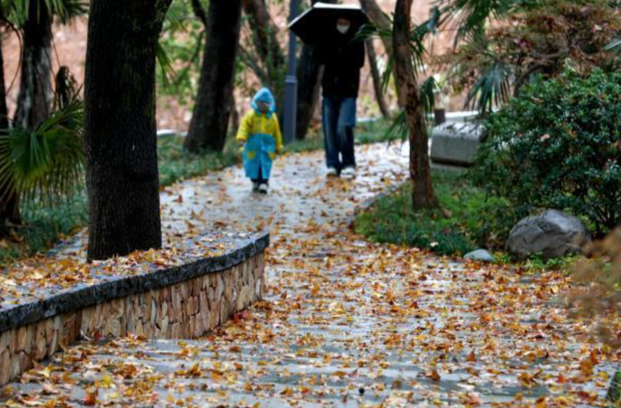 寒潮南下 今明两天中东部雨雪进入鼎盛时段