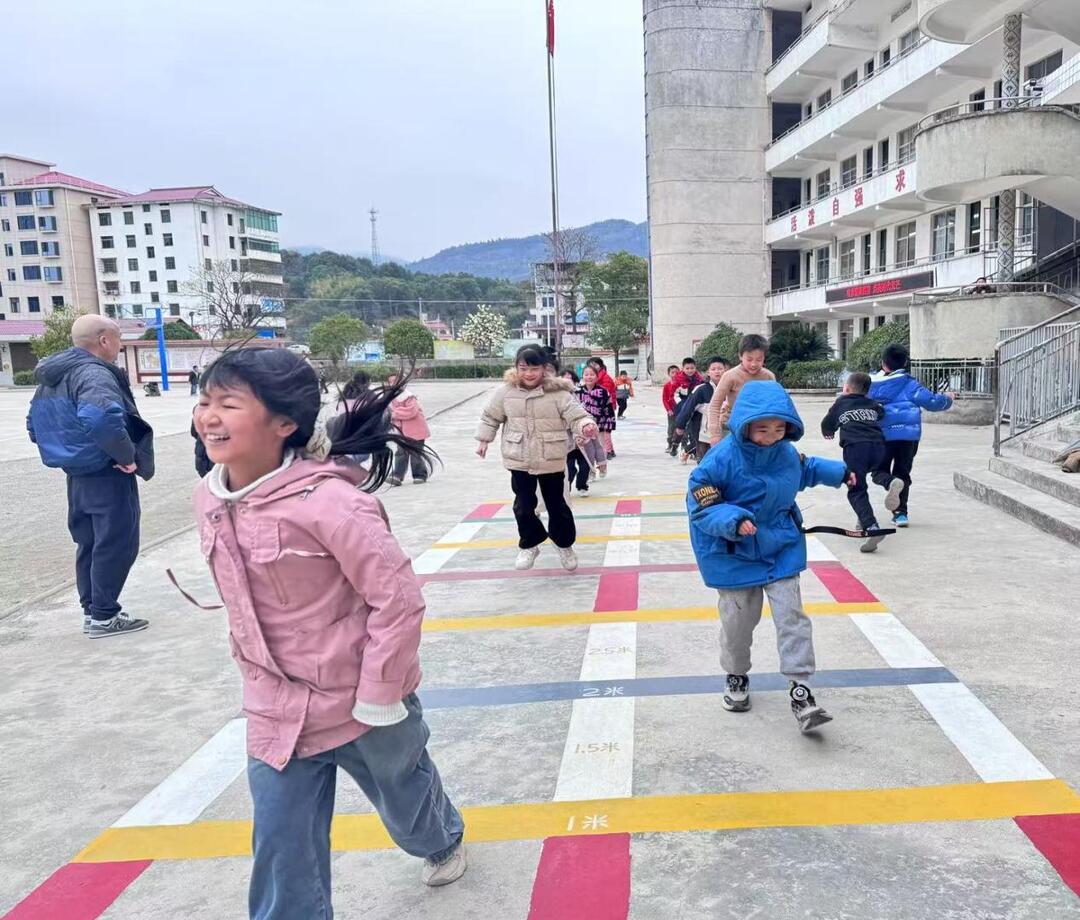 校园“新课间”，点燃乡村小学活力