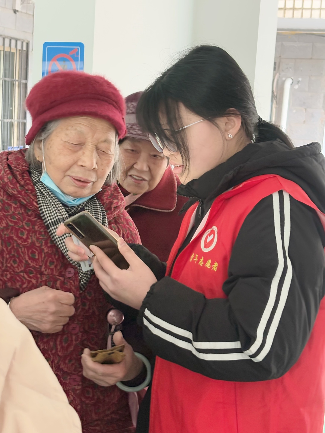 认证“零距离” 服务“心贴心”