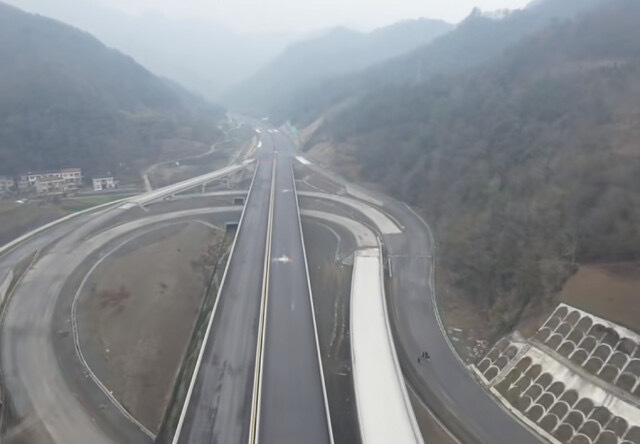 速看！湖南多条在建公路刷新进度条