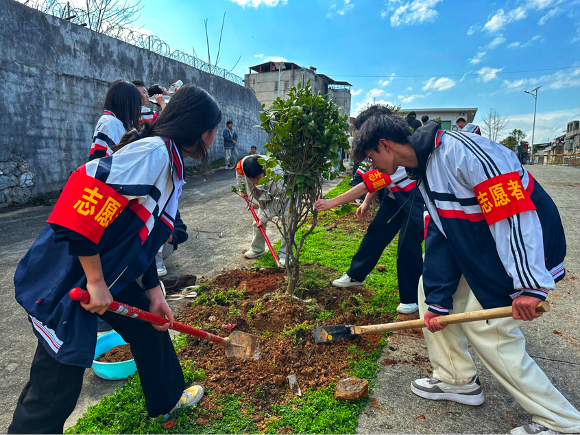 东安职专：绿动未来·你我共植 