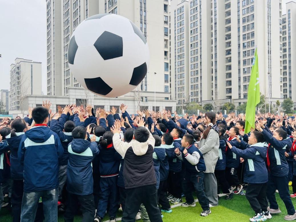 燃动绿茵，“足”梦未来——云龙香江学校第五届足球联赛开幕