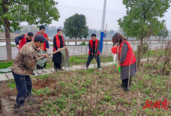石门县龙凤社区：民族团结一家亲 红衣绿苗扮家园