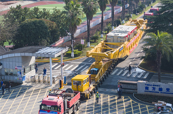 ±800 kV High-end Converter Transformer Delivered for Ningxia-Hunan Power Transmission Project Hengyang Station