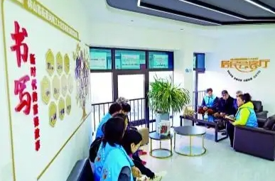 芙蓉国评论丨为基层减负，看“减量”更谋“增量”