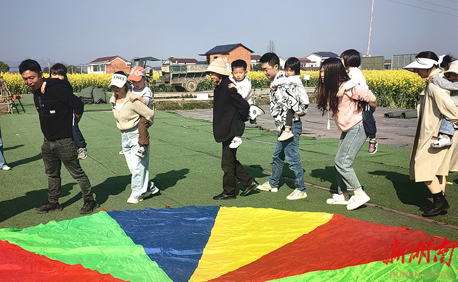 以花为媒  促农文旅融合发展