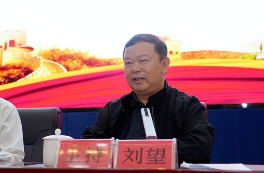 全国两会代表单晓明、冯江华赴湖南工业大学宣讲两会精神