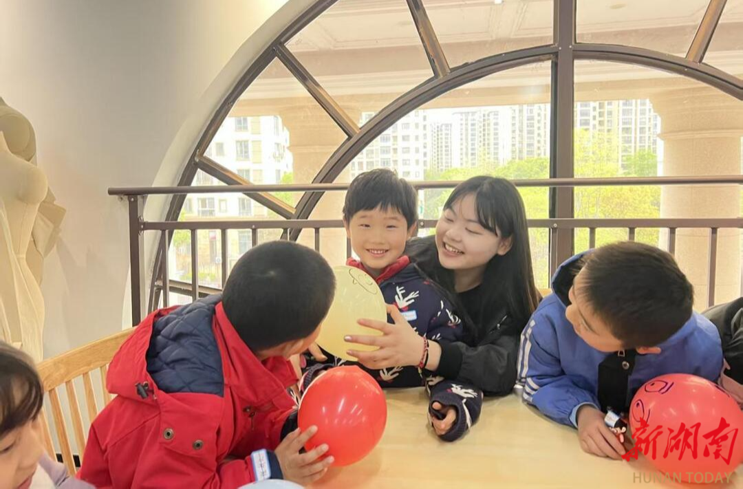 关注青少年心理健康·育见①公益课堂创新升级：奏响艺术与科学的成长乐章