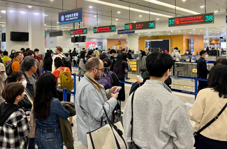 清明假期来临，上海口岸迎来出入境双向客流高峰